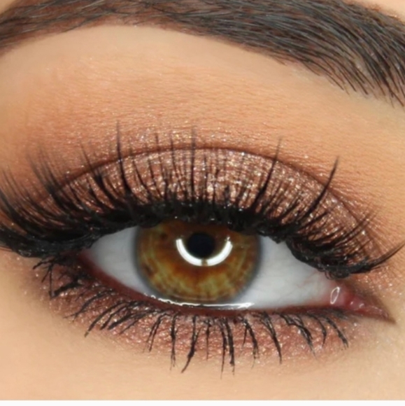 Girlactik Metallic Eye Sparkle Liquid Eyeshadow in Shade Glam - Picture 6 of 6